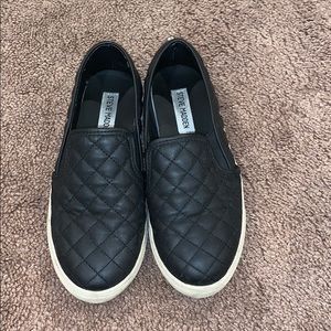 Steve Madden slip ons